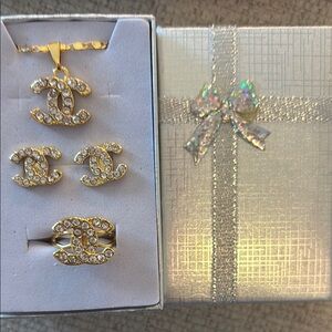 Elegant Gold and Silver Jewelry Set